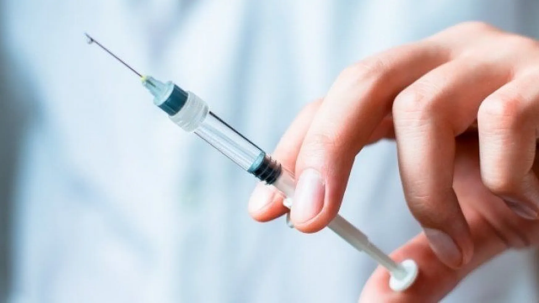 Sağlıklıya grip, risk grubuna hem grip hem zatürre aşısı