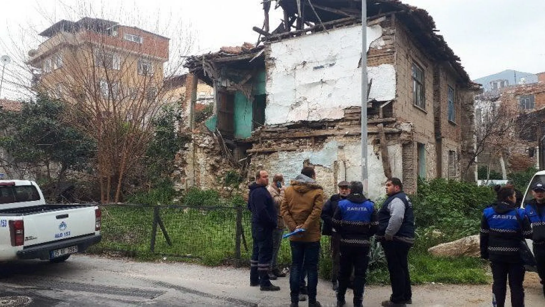 Sanatçı Salkım'ın doğup büyüdüğü ev yıkıldı