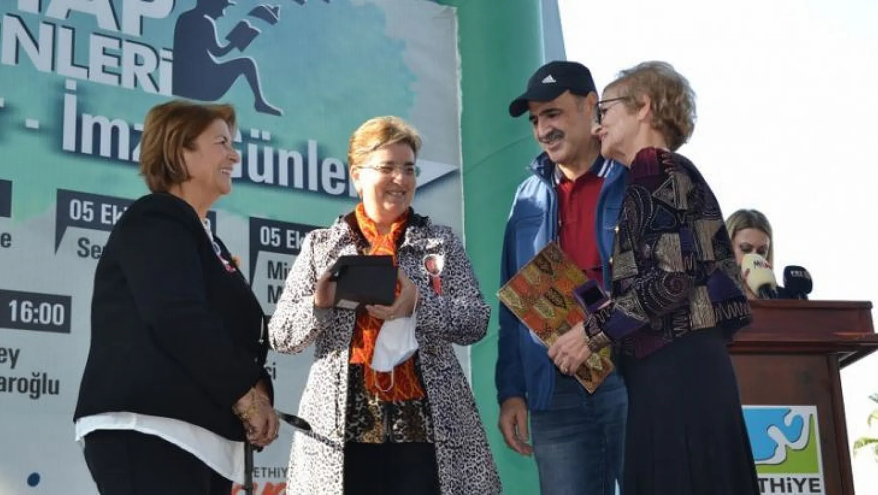 Türk kadınlar Birliği 50. Yılını kutladı