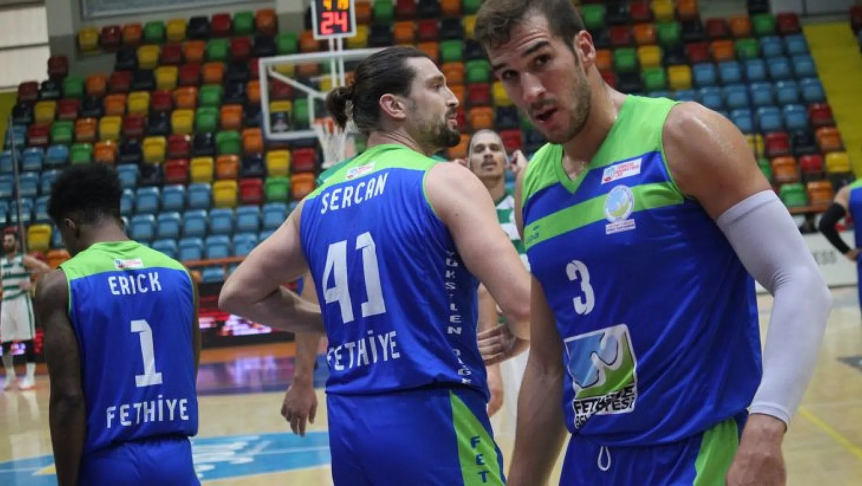 Türkiye Basketbol Ligi'nde Mücadele Kızıştı