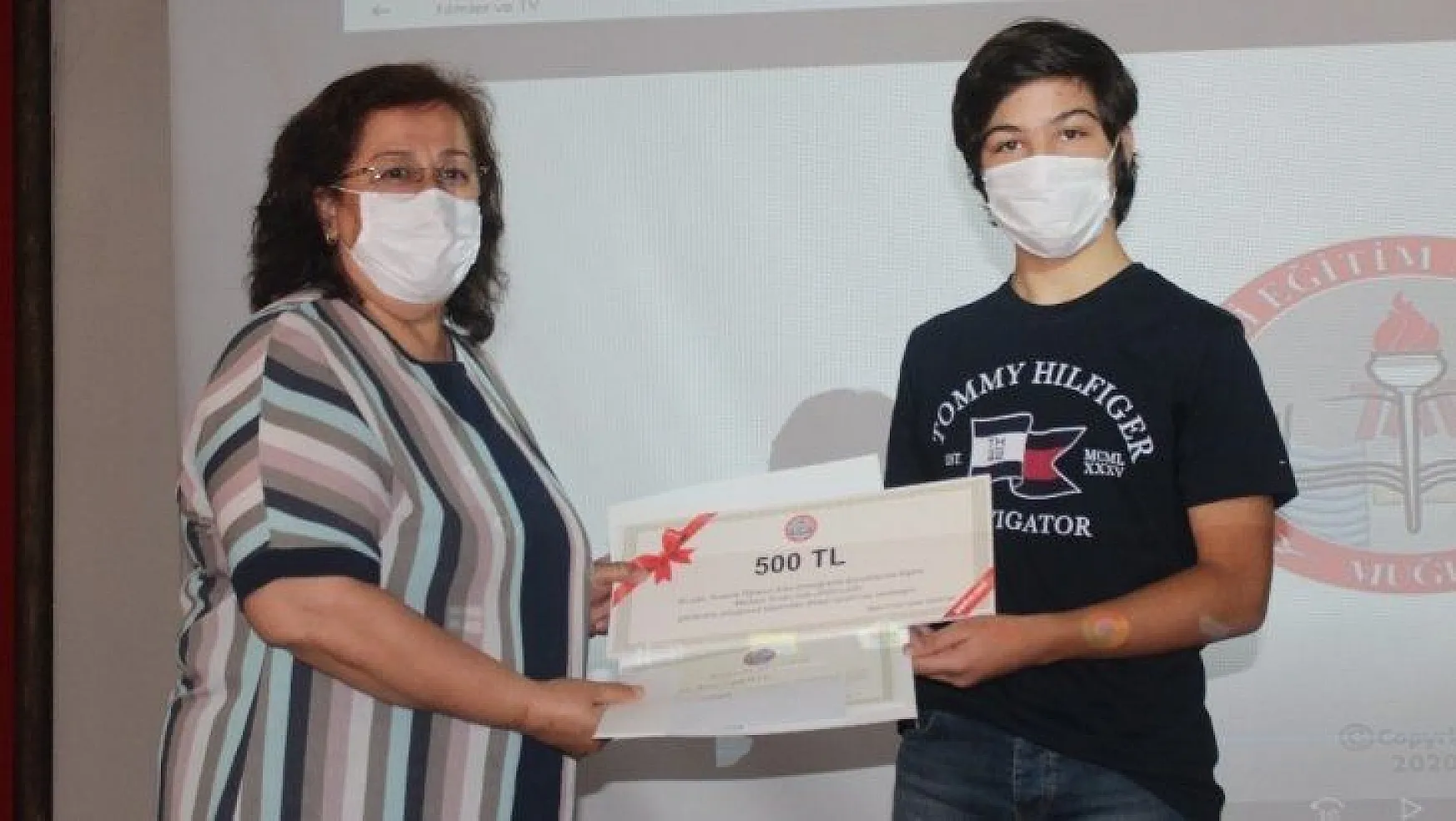 Türkiye birincisi Muğla'nın başarılı öğrencileri ödüllendirildi