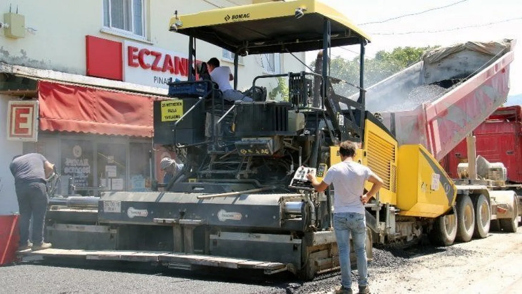 Ula Belediyesinden asfalt çalışması
