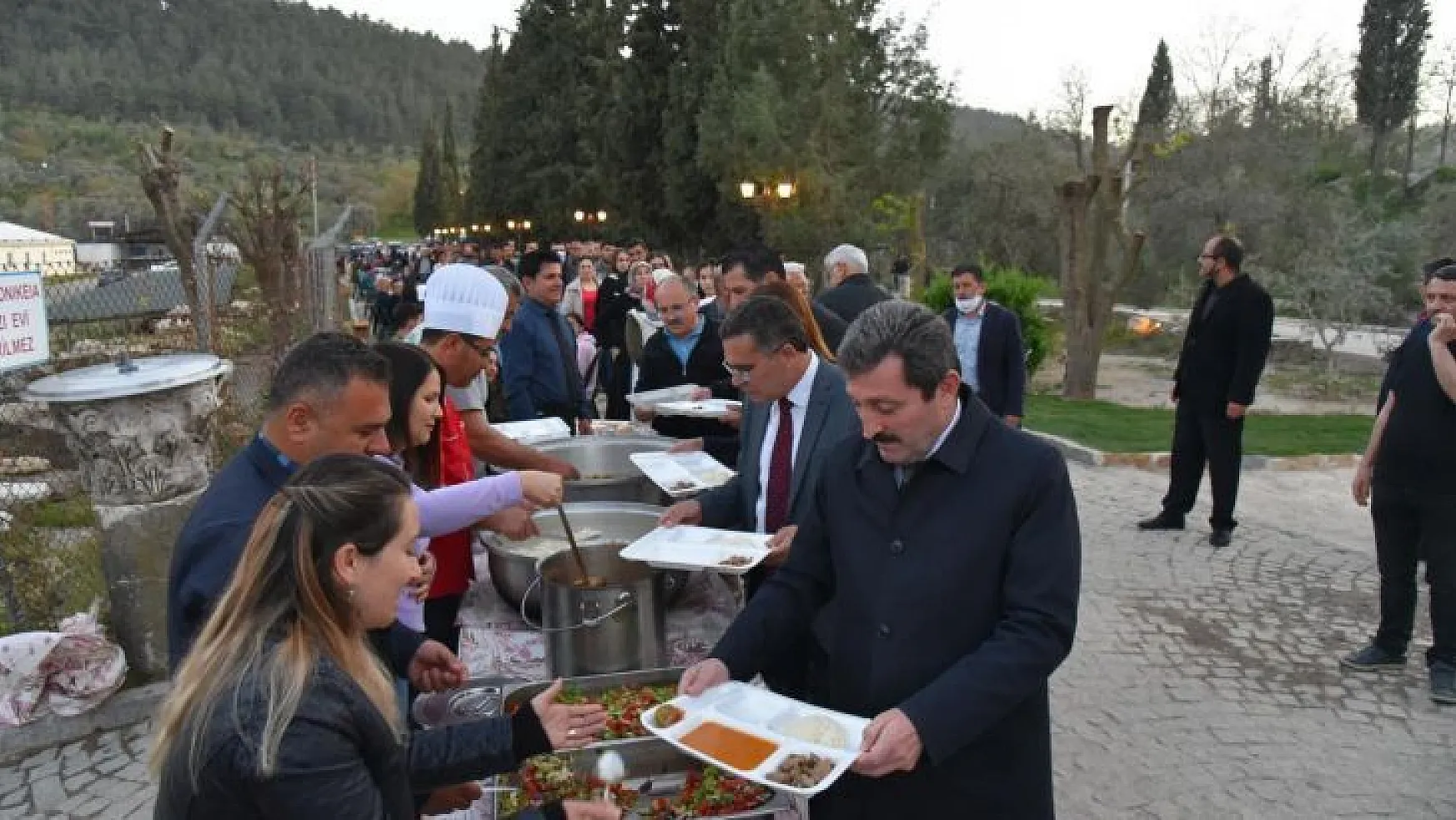 Yaşayan Tarih Kenti Stratonikeia'da iftar