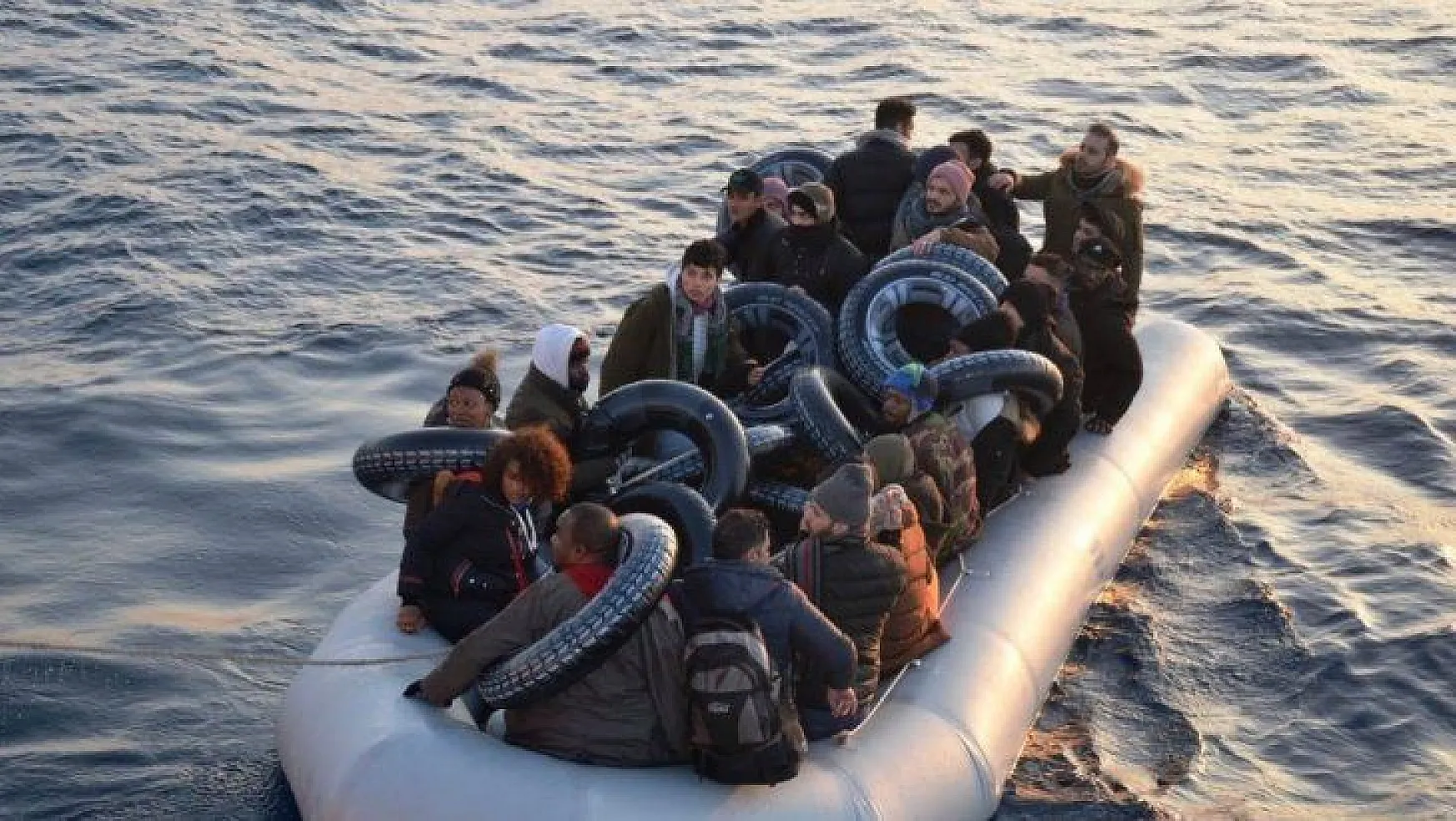 Yunan askerleri mültecileri ölüme terk etti