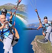 94 yaşındaki Yakup dede Babadağ'dan uçtu