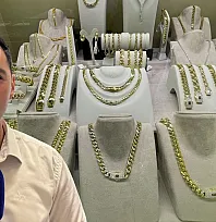 Altın haftaya düşüşle başladı: Fethiye Karlık Kuyumculuk'tan yükseliş beklentisi