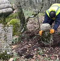 Asırlık Osmanlı mezarları yeniden ayağa kaldırıldı