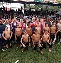 Bakan Işıkhan, Seydikemer'de 33. Geleneksel Seki Yağlı Pehlivan Güreşleri'ne katıldı