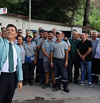 Başkan Ünlü Temizlik İşleri Müdürlüğü personeli ile bir araya geldi