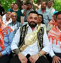 Beşpınar Güreşleri'nde Gözler Güreş Ağası İsmail Tekin'deydi
