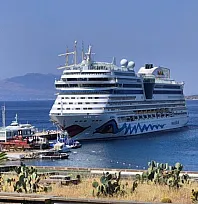 Bodrum'a 3 gemiyle 2 bin 761 turist geldi
