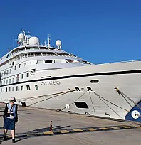 Bodrum'a 300 yolcusuyla geldi