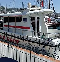 Bodrum açıklarında teknede rahatsızlanan kişi deniz ambulansıyla tahliye edildi