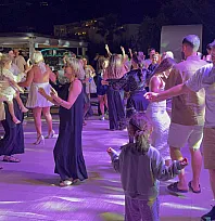 Bodrum'da Türk gecesi turistlerden tam not aldı