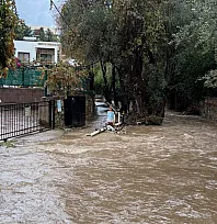 Bodrum'da yağış nedeniyle evinde mahsur kalan hamile kadın kurtarıldı