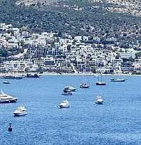 Bodrum turizmde gücünü korudu: İlk 6 ayda 416 bin yabancı turist, Temmuz'da nüfus 800 bine dayandı