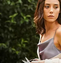 Cansu Dere ekranlara dönüyor! Yeni dizisi belli oldu