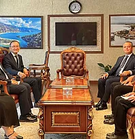 Çin Büyükelçisi Jiang Xuebin'den Fethiye Kaymakamı Akkaya'ya nezaket ziyareti