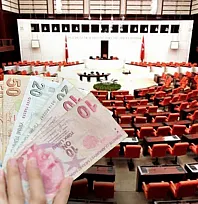 Emekli maaşı asgari ücrete çıkarılacak mı? Meclis'te karar verildi