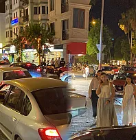 Fethiye Çarşı Merkezinde Akşam Saatlerinde Trafik Yoğunluğu