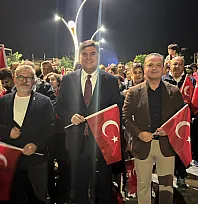 Fethiye'de binlerce yürek 'Cumhuriyet' için yürüdü