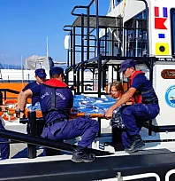 Fethiye'de gezi teknelerinde yaralanan iki vatandaşa tıbbi tahliye