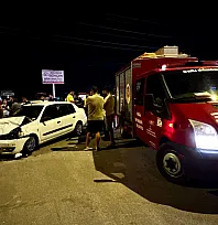 Fethiye'de iki otomobilin çarpışması sonucu 4 kişi yaralandı