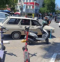Fethiye'de Kaymakamlık otoparkı girişini kapatan araca polis cezası