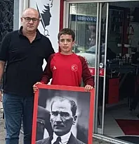 Fethiye'de öğrencinin Atatürk portresine duyarlılığı takdir topladı