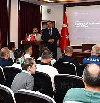Fethiye'de Ölüdeniz Açık Su Yüzme Yarışı öncesi güvenlik toplantısı
