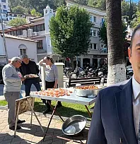 Fethiye'de Sevim Mutlu Yıldız hayrına lokma dağıtıldı