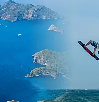 Fethiye'de yamaç paraşütü ve su sporlarına yangın tedbiri