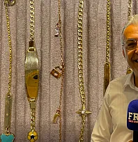 Fethiye'de yenidoğan künye ve bileziklere ilgi artıyor