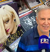 Fethiye'de zamanın izleri bu dükkanda saklı: CD'den plağa, kasetten dijitale