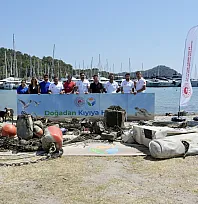 Fethiye'deki Göcek Halk Plajı'nda deniz dibi temizliği yapıldı
