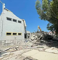 Fethiye Gazi Ortaokulu'nda Kontrollü Yıkım Başladı
