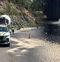 Fethiye İnlice Yolunda Motor Yağı Kazaya Neden Oldu