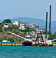 Fethiye Körfezi'nde dip çamuru temizliği için ilk adım atıldı