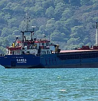 Fethiye Körfezi'ne 80 Metrelik Yük Gemisi Demirledi