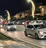 Fethiye Sahil Bandı'nda trafik yoğunluğu