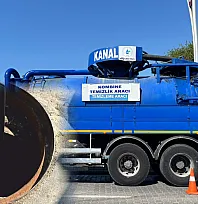 Fethiye sahil bandında kanalizasyon hattına kazısız yenileme