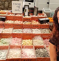 Fethiye Salı Pazarı'nda turistlerin tatlı tercihi: 'Türk Lokumu'