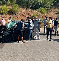Fethiye-Seydikemer Yolunda Korkutan Kaza: Araçlar Kafa Kafaya Çarpıştı