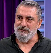 Fethiyeli sanatçı Soner Olgun 67 yaşında hayatını kaybetti