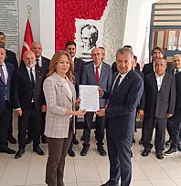 FTSO'da yeni dönem resmen başladı: Kemal Hıra mazbatasını aldı