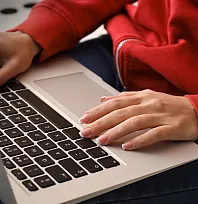 Gerçek alışveriş yapmadan dopamin mutluluğu: Sahte alışveriş siteleri neden ilgi görüyor?