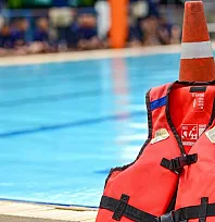 Havuz kenarında hayat kurtaran 9 güvenlik kuralı