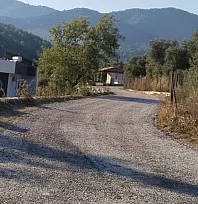 İncirköy'de dört sokak ilk kez asfaltla buluştu