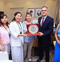 Kazakistanlı eğitimcilerden Muğla Valisi Akbıyık'a ziyaret