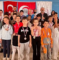 Köyceğiz'de Cumhuriyet coşkusu satrançla buluştu